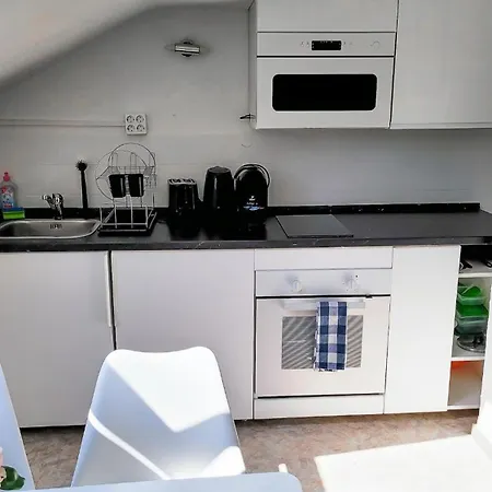 Dg L- Helle 40m2 2-zimmer Naehe Salzburg Apartman *
