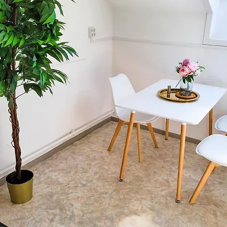Dg L- Helle 40m2 2-zimmer Naehe Salzburg Apartman